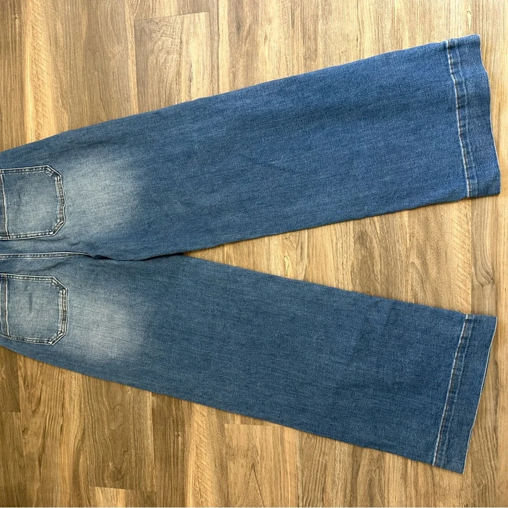 Evereve Reworked Patch Pocket Ever Wide Leg Jeans - Picture 7 of 9